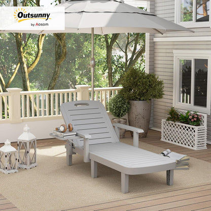 Outsunny Sonnenliege Gartenliege mit Seitentisch Holzoptik Liegestuhl mit 5-Fach verstellbare Rückenlehne, wetterfeste Campingliege, Gartenstuhl bis 120 kg load, für Garten Outdoor Strand, Hellgrau