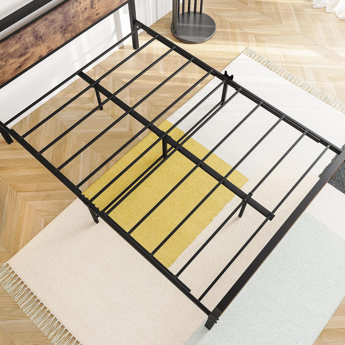 BOFENG Bedframe voor tweepersoonsbed, 137 cm, met houten hoofdeinde, robuust platformbedframe, geen boxspring nodig, boerderijbedden, robuuste bedbodem van vierkante buis, huismeubilair