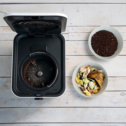 InnovaGoods® elektrischer Küchenkomposter 3 Liter, idealer Komposter für das Recycling von organischen Abfällen ohne Geruch, elektrischer Komposter mit Antihaftbeschichtung.