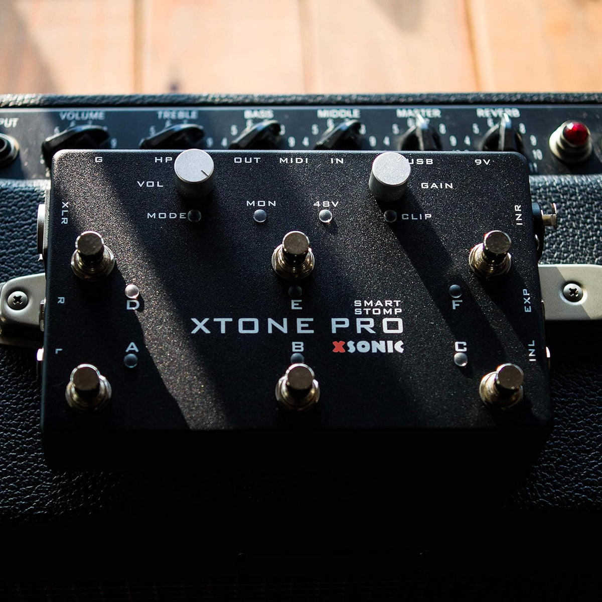 XSONIC Xtone Pro professionele mobiele audio-interface met ultralage latentie, 192KHz & 114dB, 2 ingangen, 3 uitgangen, EXP-ingang, iOS, Windows, Mac, audio-interface voor live optreden, thuisstudio