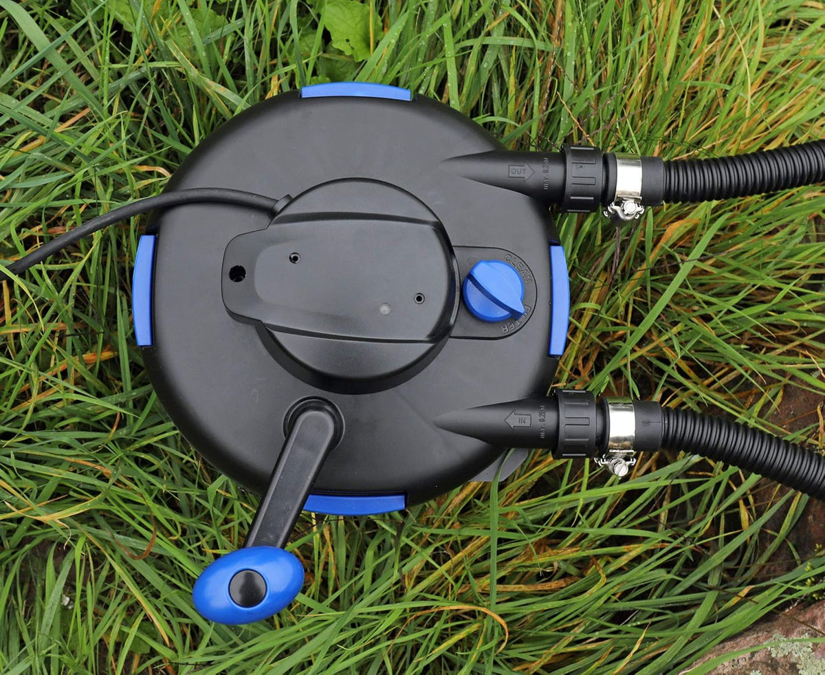 T.I.P. TFP 5000 UV 9 30297 Drukfilterset, 25 watt, 1500 l/u, vijverinhoud max. 5.000 l, geïntegreerde terugspoelfunctie, met 3 filtersponzen en UV-C-lamp