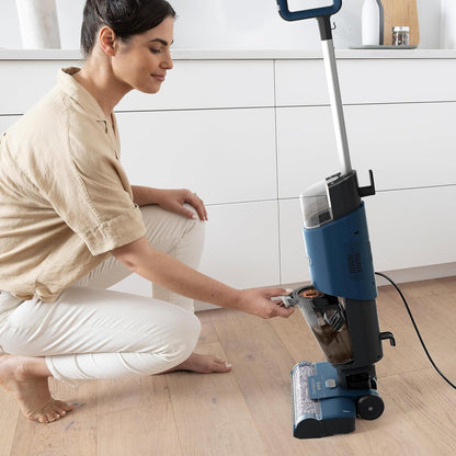 Shark HydroVac Vloerreiniger met Snoer, Antimicrobiële Borstelrol, Geur-Neutraliserende Multi-Oppervlakte Oplossing & 7,6m Snoer, Zelfreinigend, Zuigt & Dweilt Natte & Droge Vlekken, Blauw WD100EU