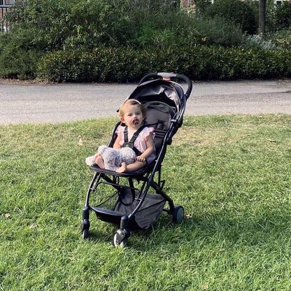 Bambisol YUKO² Compacte wandelwagen, vanaf de geboorte – 22 kg, 1 hand opvouwbaar, verstelbare beensteun, tas, zwart/grijs