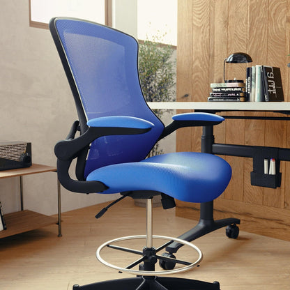 Flash Furniture Tekenstoel met middelhoge rugleuning, ergonomische bureaustoel met opklapbare armleuningen en verstelbare voetring, perfect voor thuiskantoor, blauw