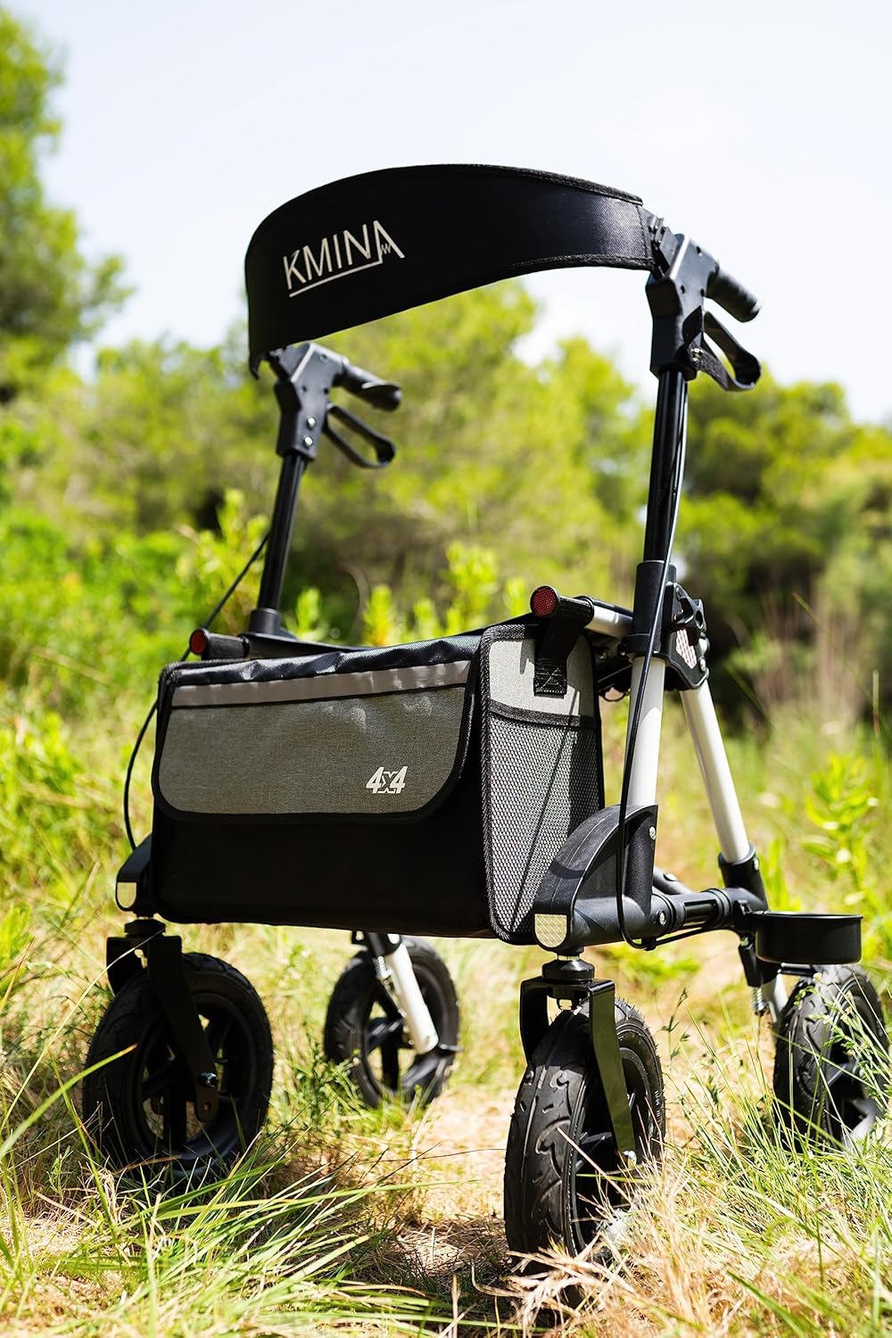 KMINA PRO - Outdoor Rollator Met Luchtbanden, Groot Wiel, Opvouwbaar Voor Senioren, Aluminium Frame Voor Buitengebruik, Met Zitje en Mandje