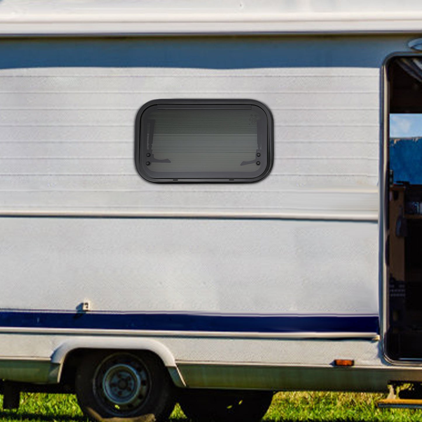 Uitzetraam Camper – Caravan Raam – Ventilatieraam – Insectenhorraam – Zonwerend Raam – 500x300mm – Aluminium – Tempered Glas – Plissé Hor – Zwart/Wit
