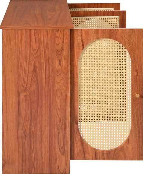 Dressoir - Walnoot - met 3 Deuren - Veel Opbergruimte - Kunstrotan Deuren - en Metalen Handgrepen is een Accentstuk in de Eetkamer - Woonkamer en Keuken.