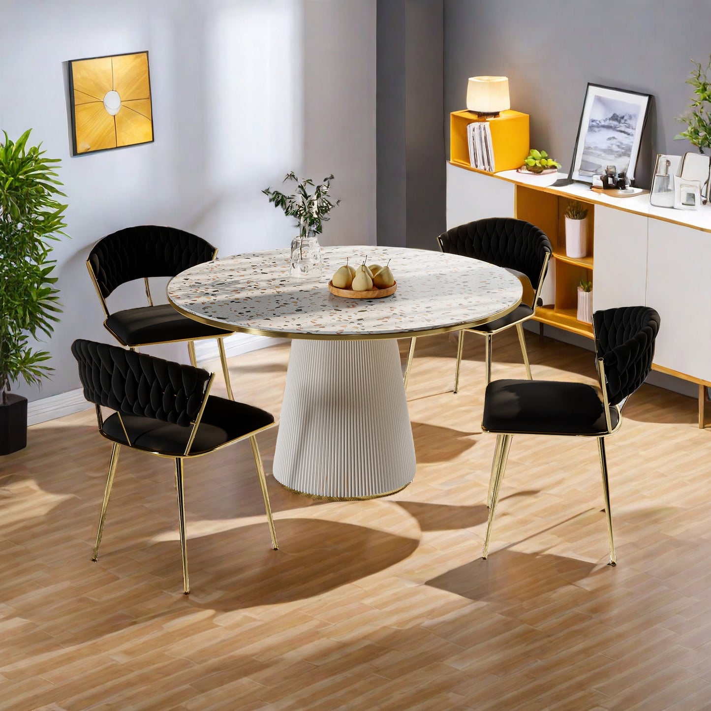 Eetkamerstoel – Eettafelstoel – Keukenstoel – Kuipstoel – Stoel – Fluwelen Bekleding – Gouden Metalen Poten – Ergonomisch Design