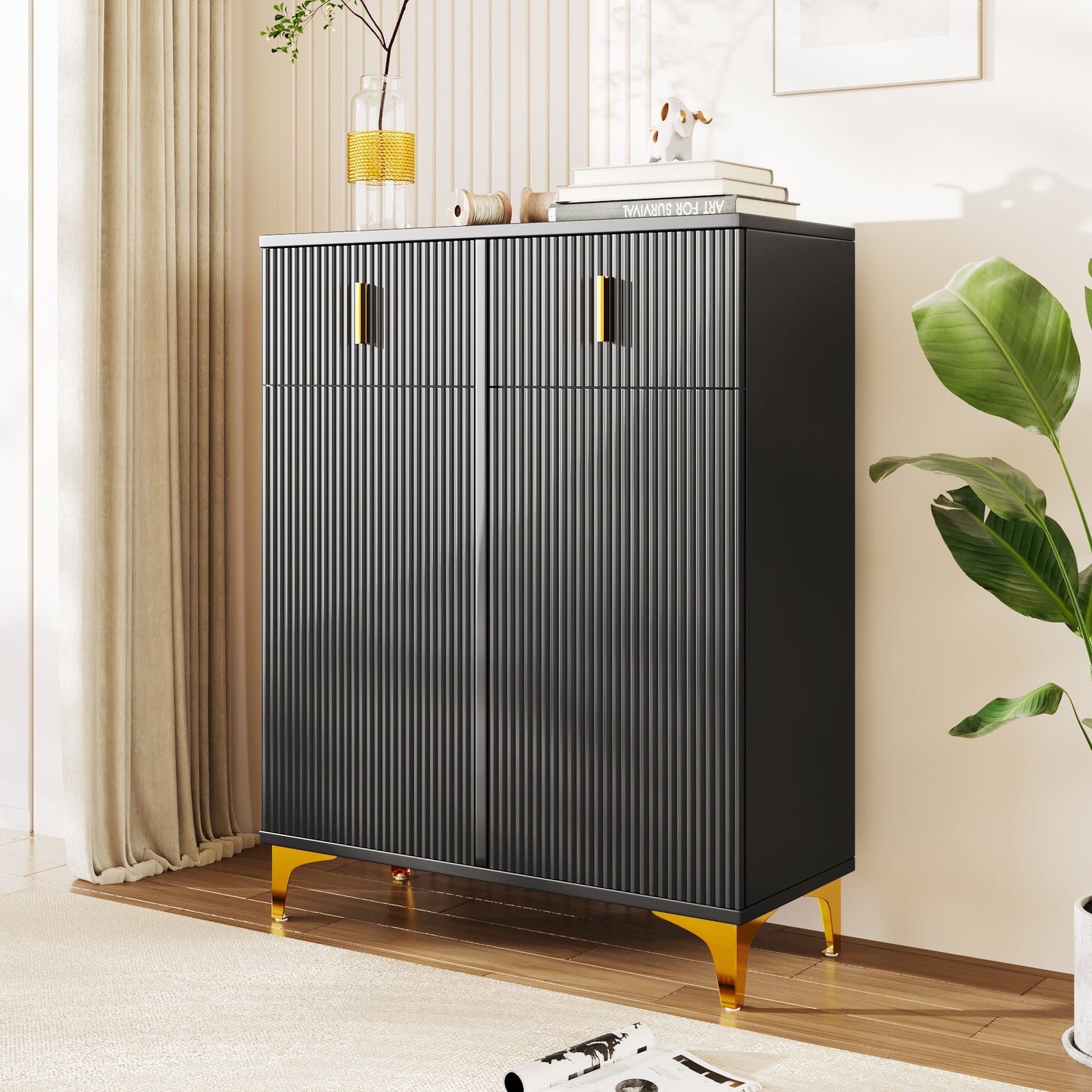 Dressoir – Sidetable – Opbergkast – Schoenenkast – Dressoirkast – Zwart Met Goudkleurige Details – Verstelbare Planken – Push-To-Open Mechanisme