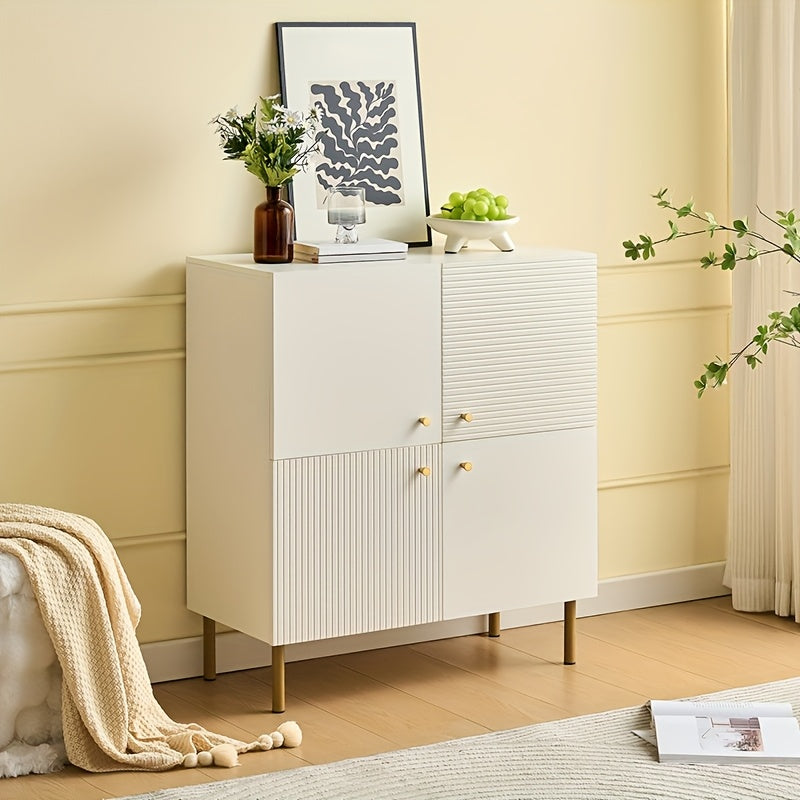 Dressoir – Opbergkast – Sideboard – Kast – Buffetkast – Wit met Gouden Accenten – 4 Deuren met Ruime Binnenkant – Duurzaam Bamboe, Vrijstaand & Eenvoudige Montage
