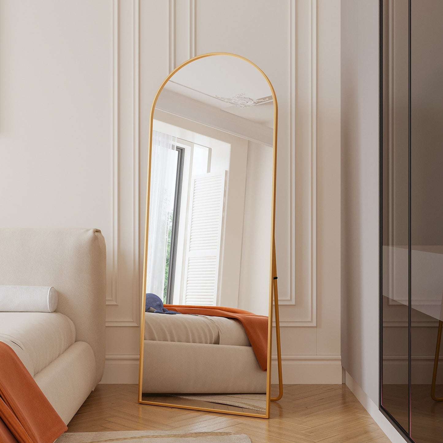 Boogvormige Staande Spiegel – Volledige Lichaamsspiegel – Vloerspiegel – Grote Slaapkamer Spiegel – Badkamerspiegel – Schokbestendig Glas – Aluminium Frame – Goud 165x60 cm