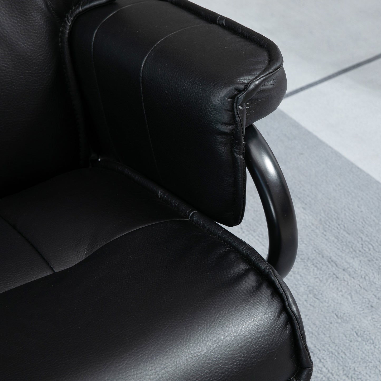 Relaxfauteuil – Relaxstoel – Zitstoel – Loungefauteuil – Draaifauteuil – Verstelbare Rugleuning 135° – Zwart Kunstleer Met Voetbank