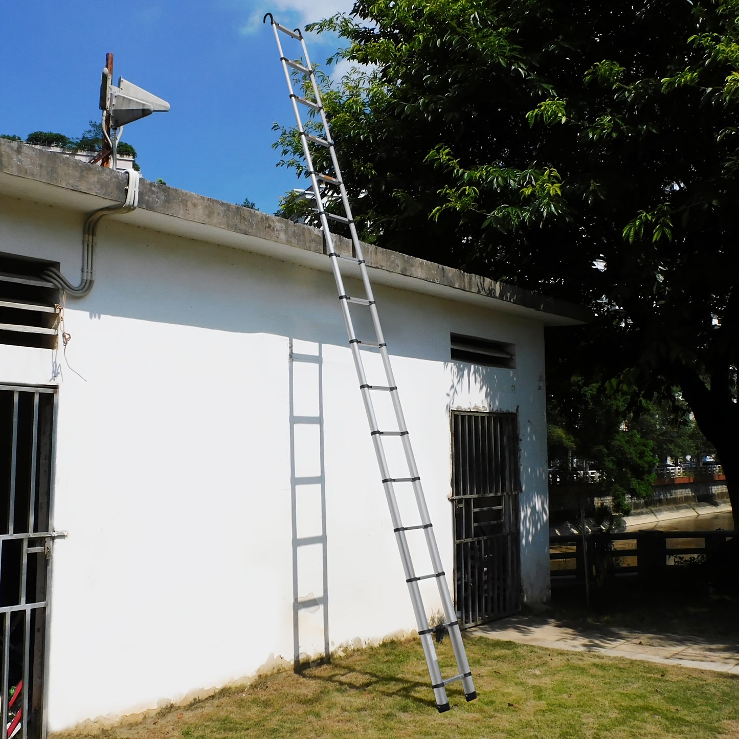 Vouwladder – Telescopische Ladder – Opvouwbare Ladder – Uitschuifbare Ladder – Steigerladder – Aluminium – Verstelbaar tot 6,2 Meter – Anti-slip Rubber Voeten