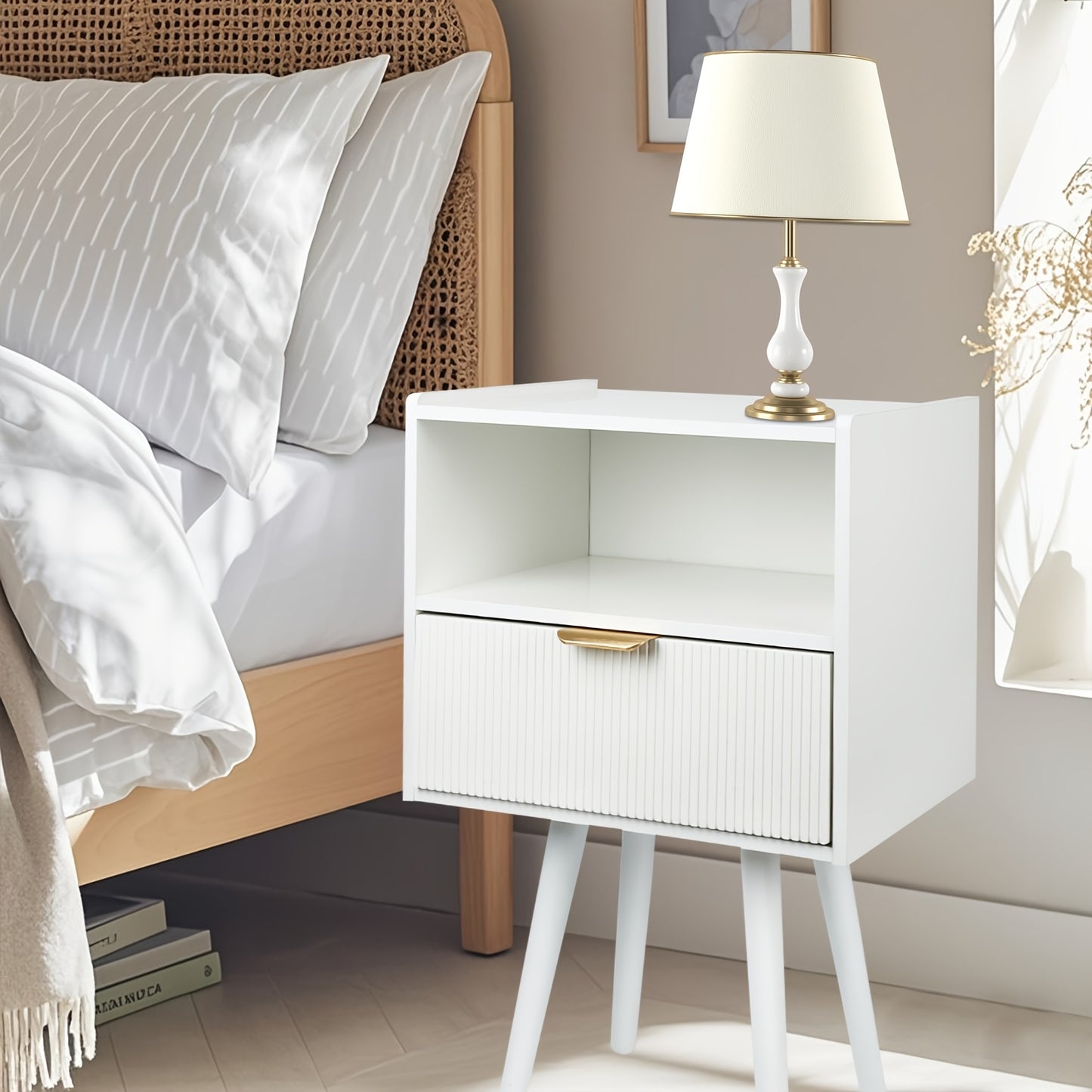 Nachtkastje – Bedside Table – Bijzettafel – Ladekastje – Nachtkast – Compact Model – Stevige Houten Constructie – Ruimtebesparend Design