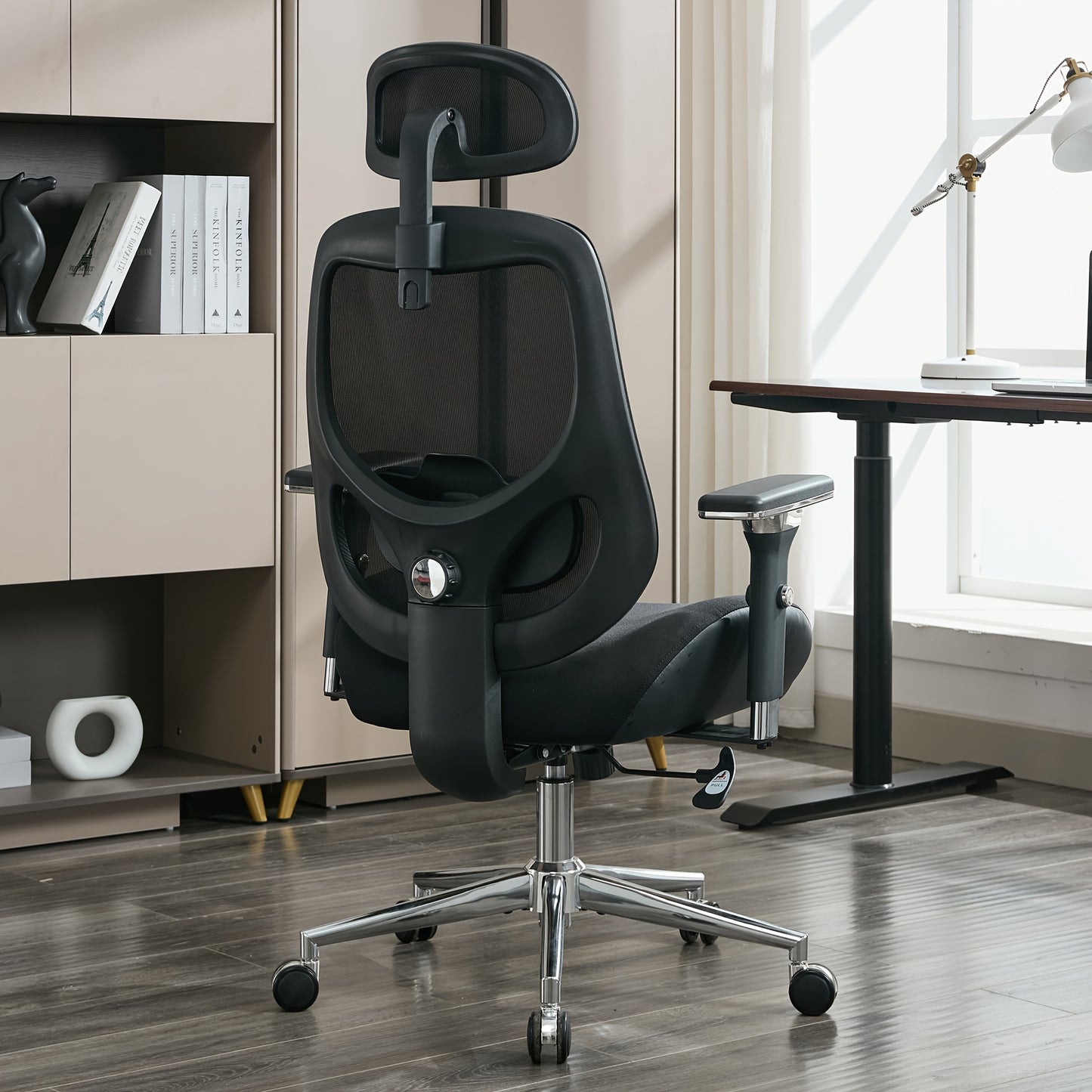 Ergonomische Bureaustoel – Kantoorstoel – Bureaustoel Voor Lange Mensen – Werkstoel – Draaistoel – 4D Verstelbare Armleuningen – Ademend Mesh Rugleuning – Lendensteun & Hoofdbestand – Kantelbaar 120° – Verstelbare Hoogte – Zwarte Metalen Basis