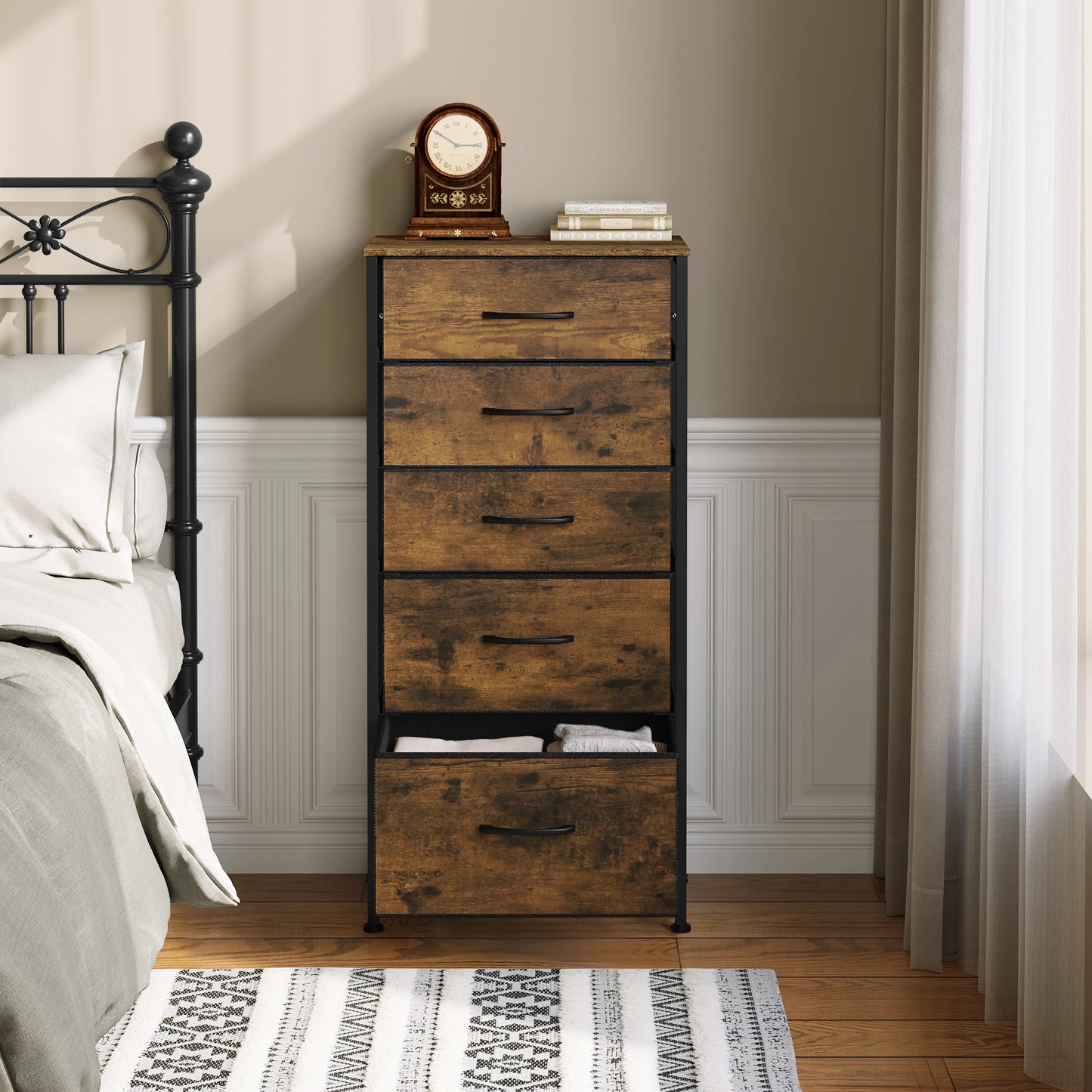 Ladenkast - Dressoir Kasten - Ladekast met 5 Stoffen Lades - Vintage Houtlook – Stabiele Opbergkast - Metaal Frame – Voor Slaapkamer - Woonkamer - Hal - 45.5x95.5 x30cm - Vintage Kleur