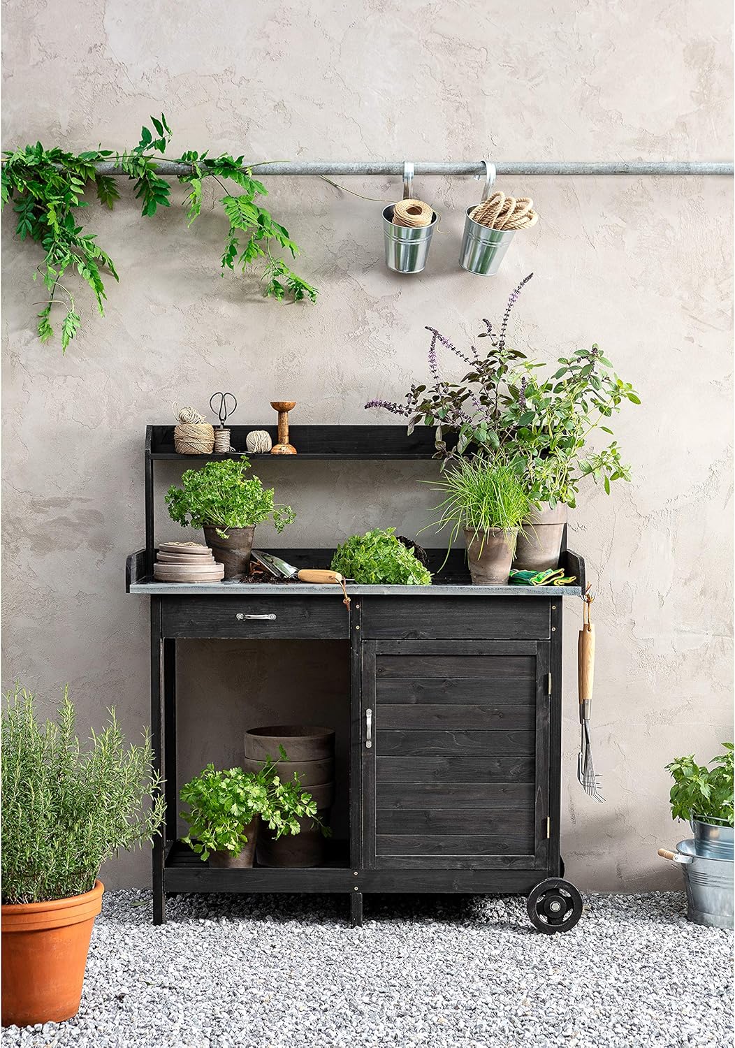 Dehner Houten plantentafel Hamilton, ca. 125 x 112 x 46 cm, van FSC® - gecertificeerd dennenhout, bruin