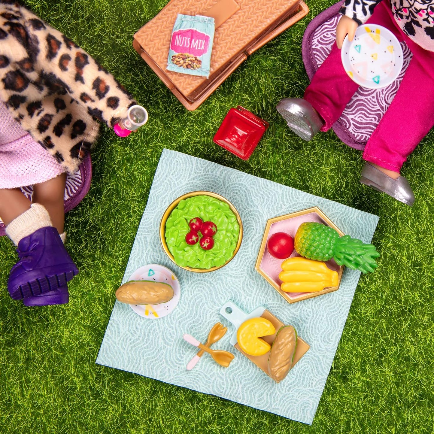 Lori LO37105Z Gourmet to Go picknicktafelset, accessoires voor poppen van 6 inch - 3 jaar en ouder, meerkleurig, 1