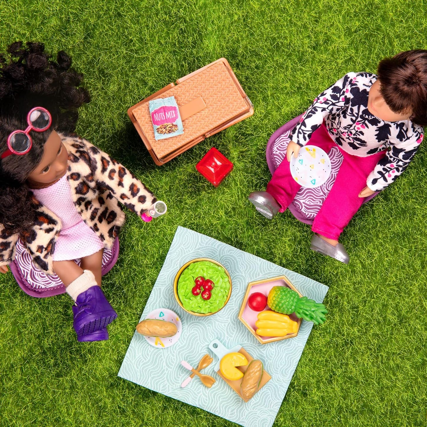 Lori LO37105Z Gourmet to Go picknicktafelset, accessoires voor poppen van 6 inch - 3 jaar en ouder, meerkleurig, 1
