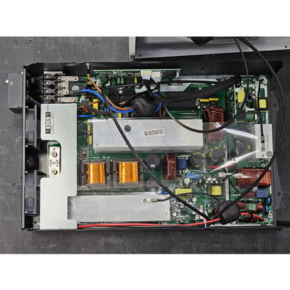 Hybride Zonnestroomomvormer – Zonne-energie Omvormer – Solar Inverter – Thuis Omvormer – 6 kW Vermogen – MPPT Controller – Pure Sinusgolf