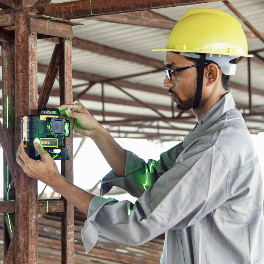 Zelfnivellerende Laser – Laserlijnmeter – Laser Waterpas – Meetlaser – 3x 360° Lijnen – Groen Licht – IP54 Spatwaterdicht – 18 Uur Batterijduur