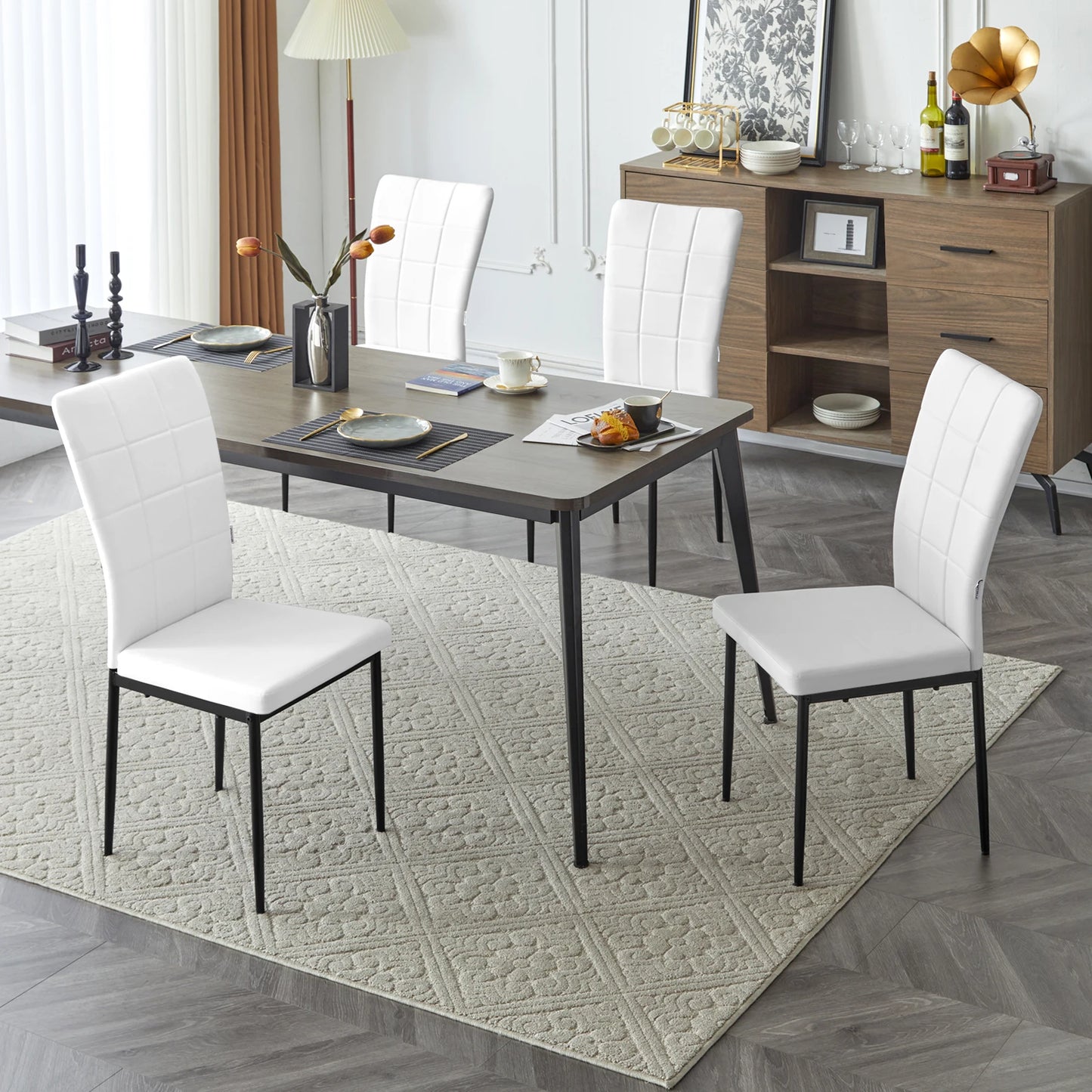 Eetkamerstoelen - Set Moderne Eetkamerstoel - Eetstoel - Tuinstoelen - Gevoerde Stoelen met Hoge Rugleuning - Elegante Kunstlederen Stoelen voor Woonkamer, Keuken en Restaurant - Set van 4 - Zwart