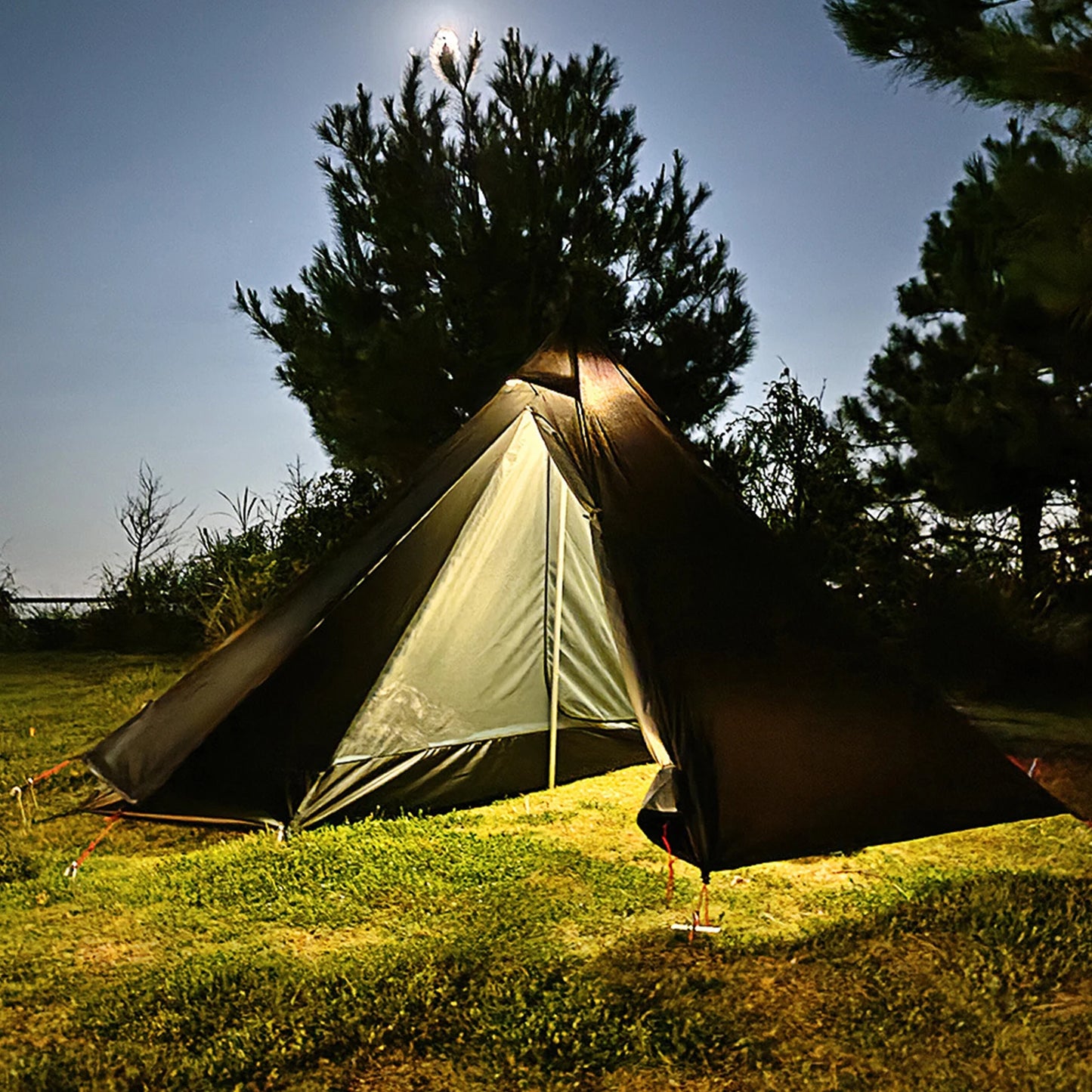 Ultralichte Tipi Tent met Schoorsteen & Dubbele Laag - 1 Persoons - Bushcraft Hot Tent voor 3 Seizoenen
