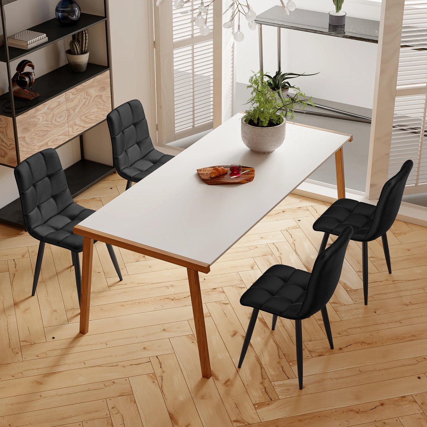 Eetkamerstoelen – Stoelen – Dining Chairs – Keukenstoelen – Woonkamerstoelen – Set van 4 Zwarte Fluwelen Stoelen – Stevig Metalen Frame met Hoog Zitcomfort