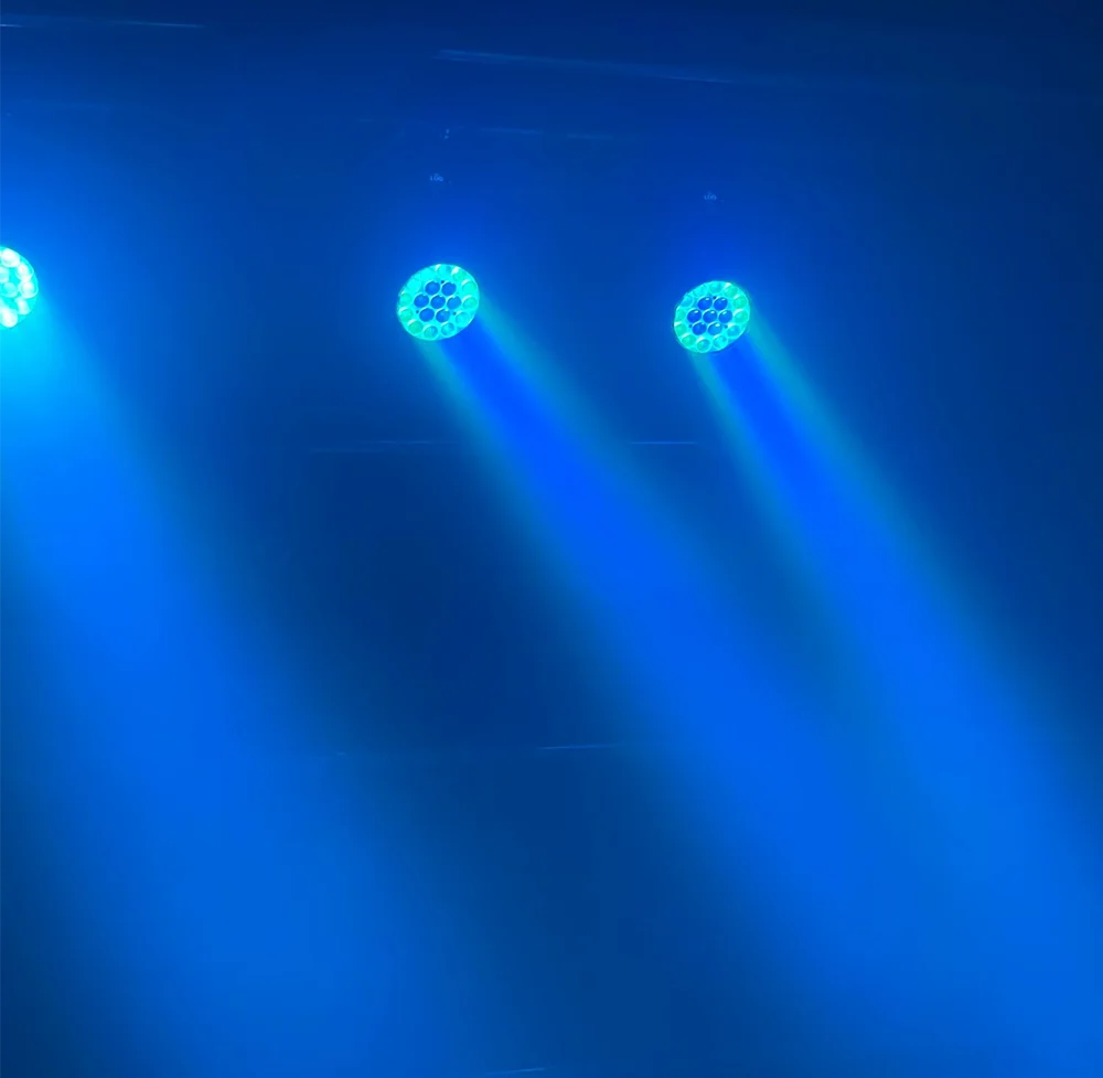 Movingheadlicht – Discolamp – Podiumverlichting – DJ Licht – LED Moving Head – RGBW 4in1 – 540° Draaibereik – 150W LED Beam – DMX512 Besturing - QUORE