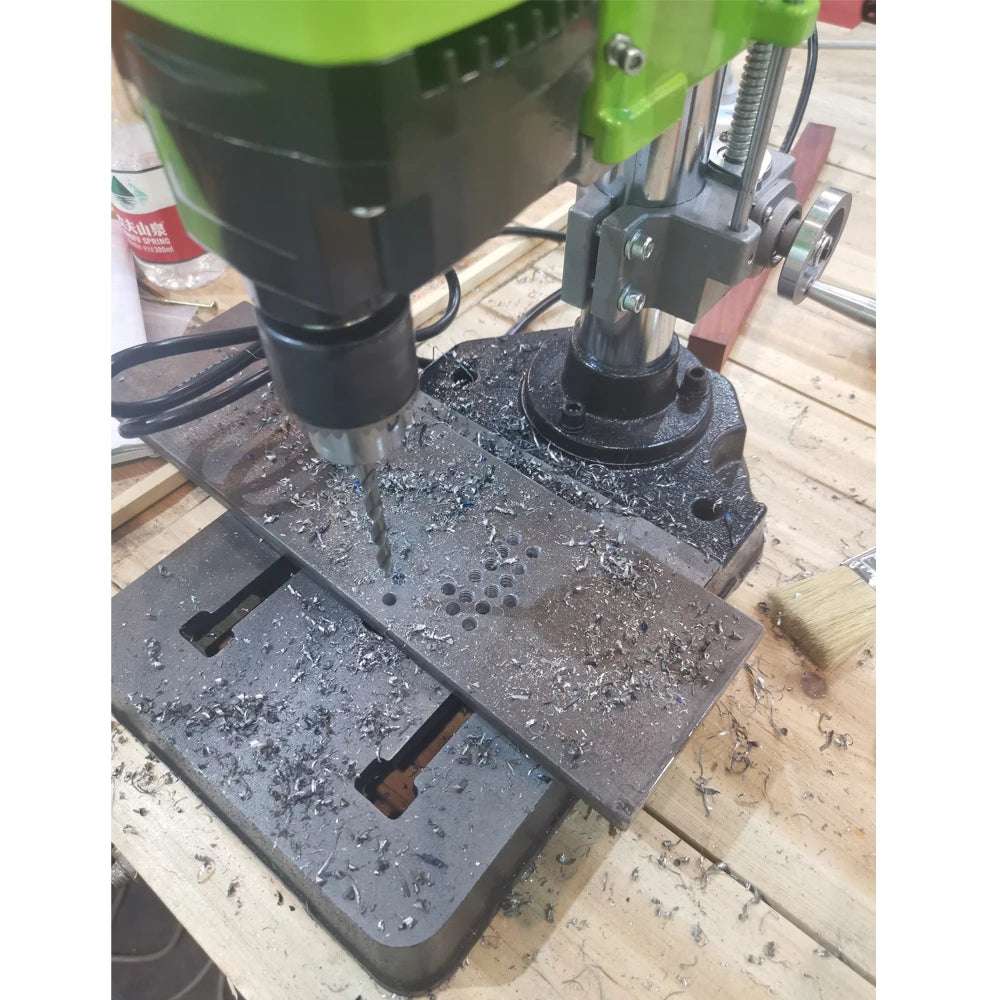 Tafelboormachine – Boormachine – Klusmachine – Doe-Het-Zelf – 1050W Motor – Instelbare Snelheid – 3-16 Mm Boorklemcapaciteit - QUORE