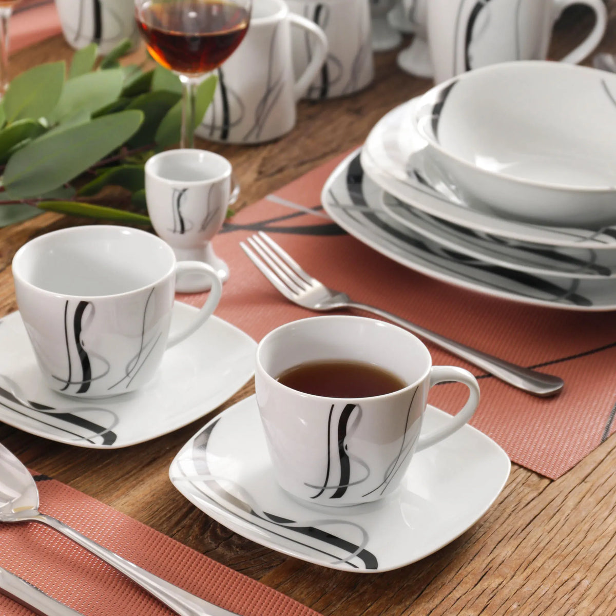 Serviesset - Servies - Plate - Compleet Tafelservies - Borden - Schalen - Kopjes - Mokken - Eierbekers - Melkkannetje - Suikerpot – 50-Delige - Hoogwaardig
