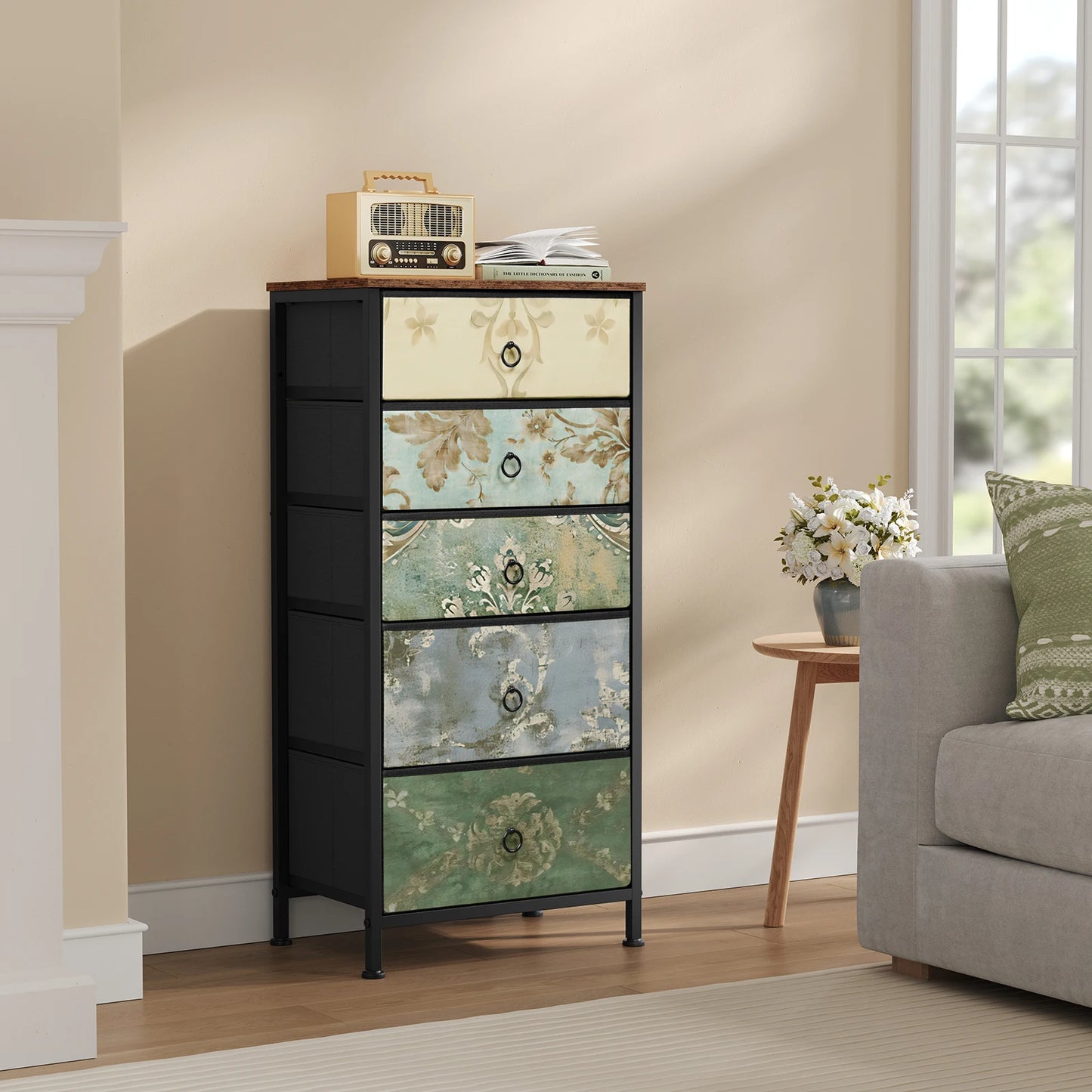 Ladenkast - Dressoir Kasten - Ladekast met 5 Stoffen Lades - Vintage Houtlook – Stabiele Opbergkast - Metaal Frame – Voor Slaapkamer - Woonkamer - Hal - 45.5x95.5 x30cm - Bloemmotief