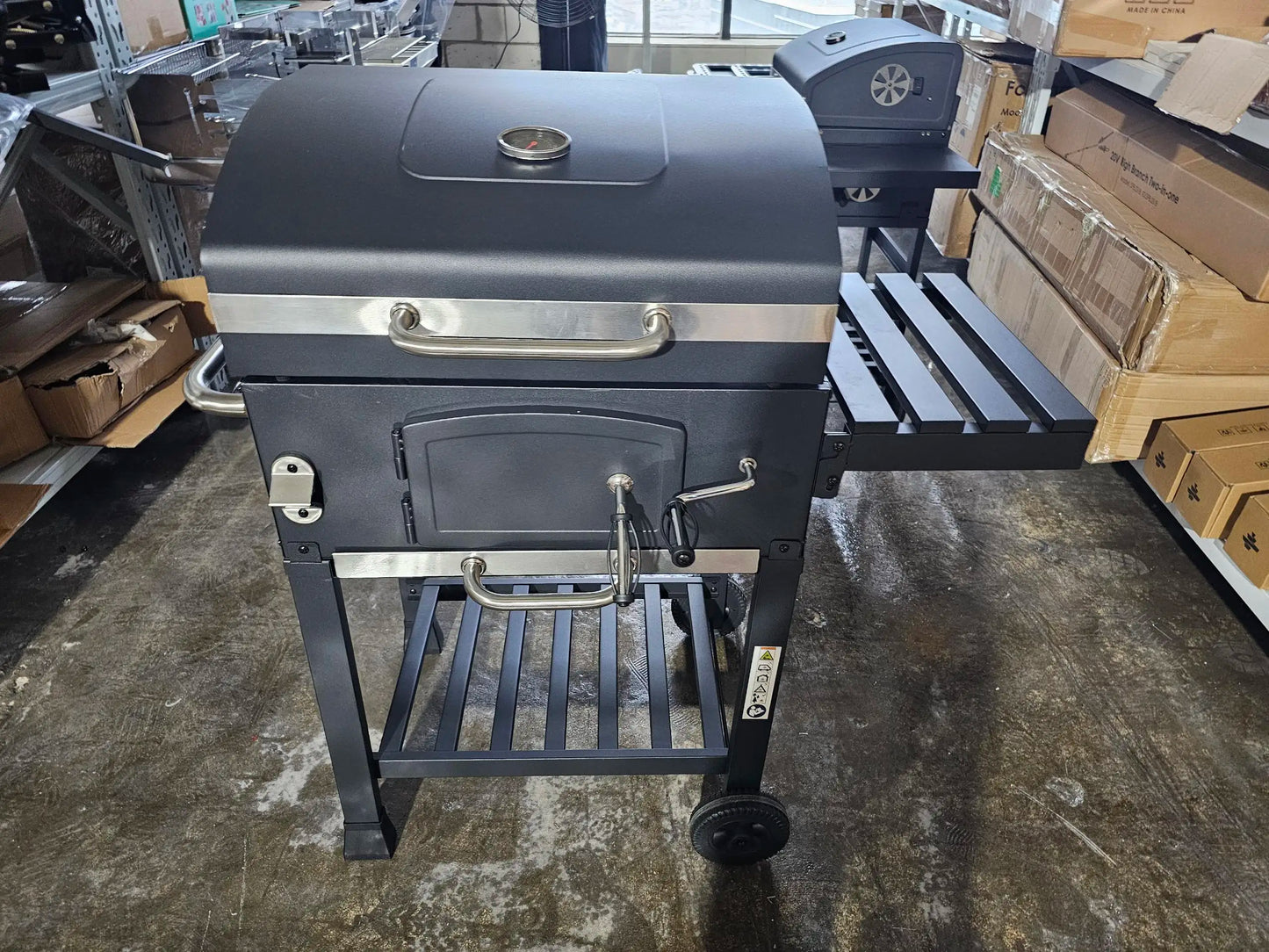 BBQ - BBQ Houtskool - Smoker - Barbecue - Grill - met Zijtafels, Wielen en Opbergplank – Draagbare Buitenbarbecue met Rookfunctie - Zwaar Gebruik
