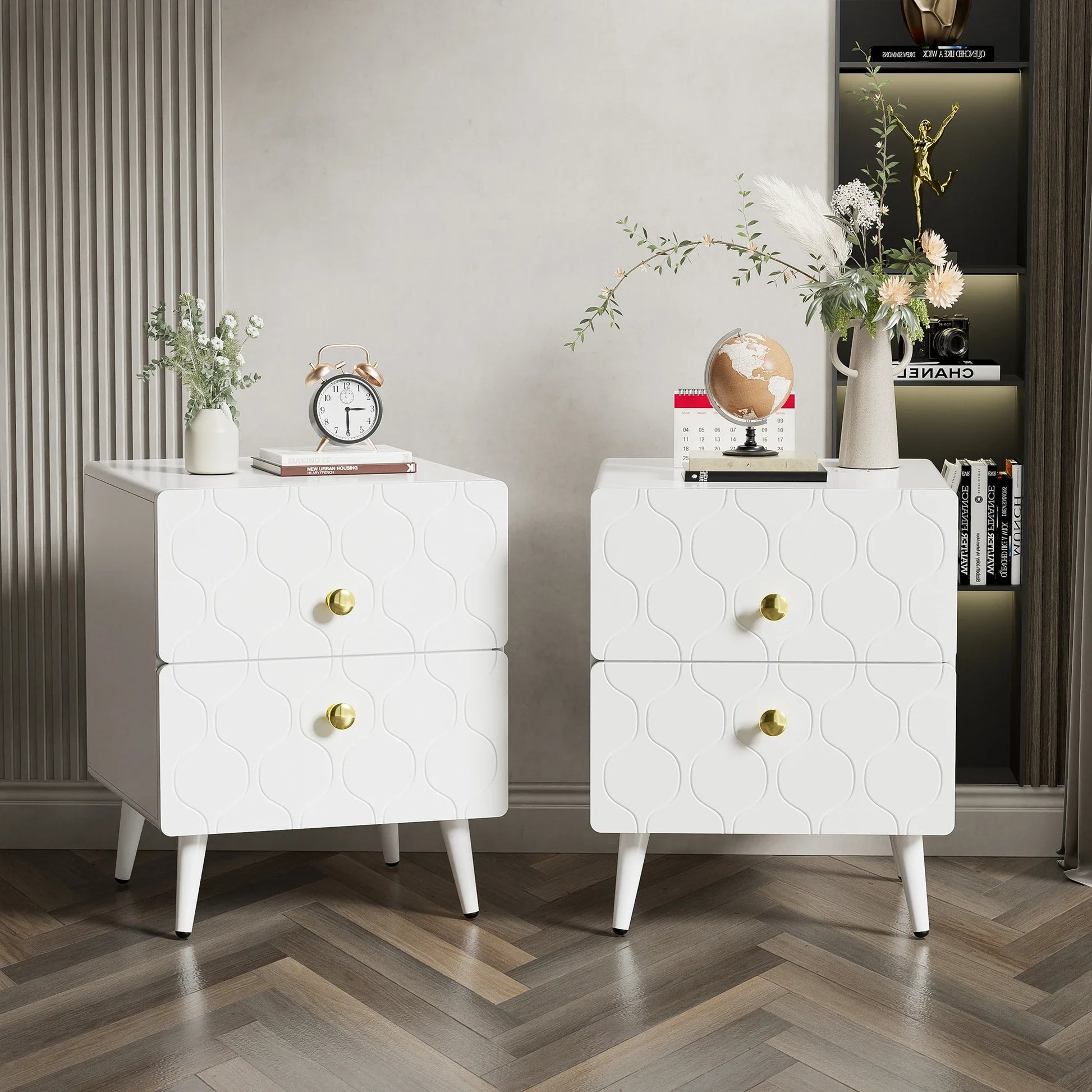 Modern Nachtkastje - Wit - set van 2 - Vergulde handgrepen - Golfpatroon - met 2 laden - gelakt - hoeken in stootvast ontwerp - 39,5 B*40 D*50 H cm - QUORE