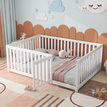 Bedframe Kinderbed - Peuterbed - Vloerbed - Kinderbox - Inclusief Uitvalhekje - Kinderkamer - Multiplex -  140 x 200 x 60 cm - Wit