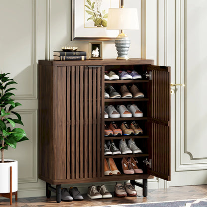 Schoenenkast – Houten Schoenenkast – Schoenen Opberger – Schoenenrek – Ventilerende Lamellendeuren – Verstelbare Planken – MDF Metalen Poten - 85 x 35 x 110 cm -  Donkere Walnoot - QUORE