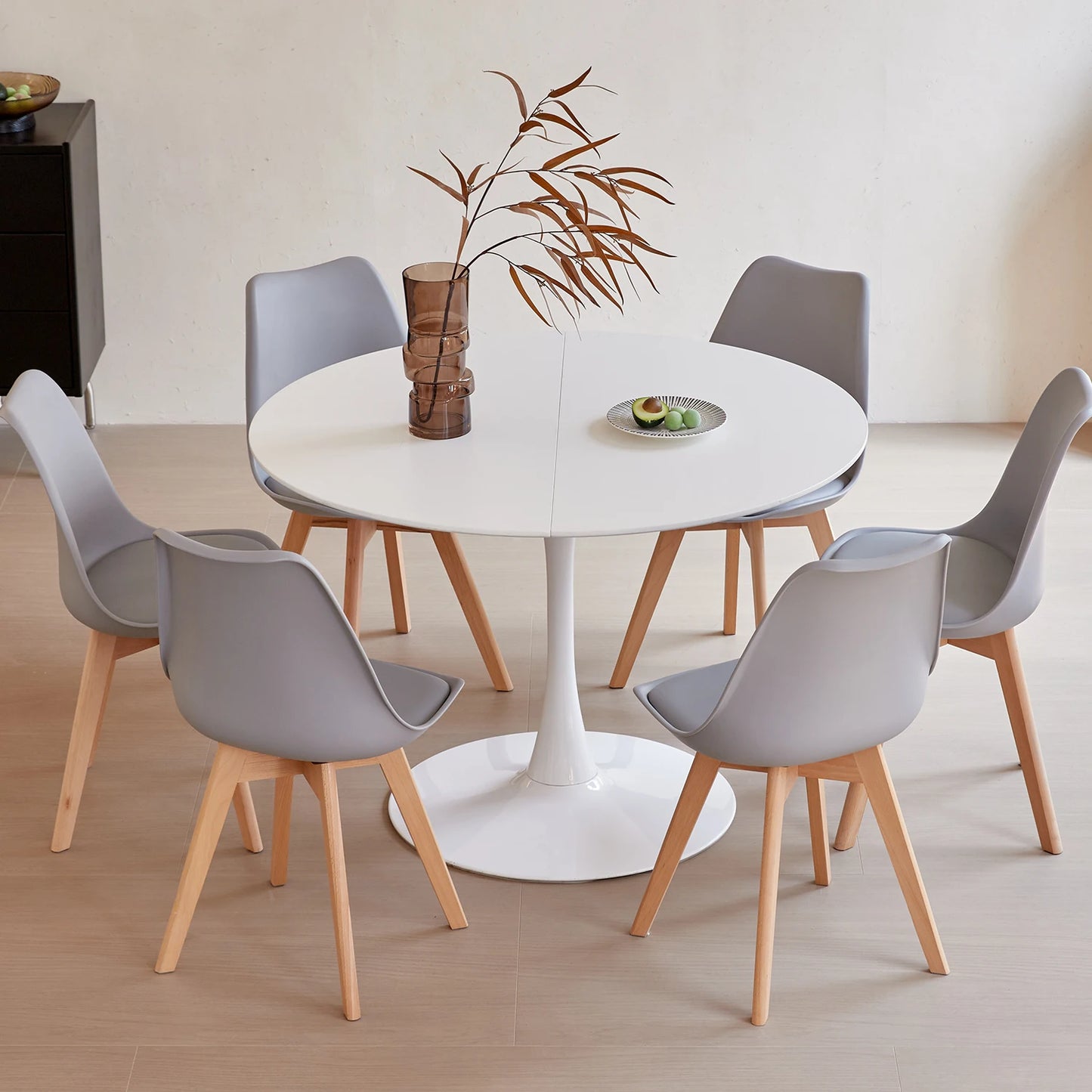Ronde Eettafel – Eetkamertafel – Keukentafel – Tafelset – Eetkamerset – Grijs – 110 cm Diameter – Massief Hout Met 6 Comfortabele Stoelen