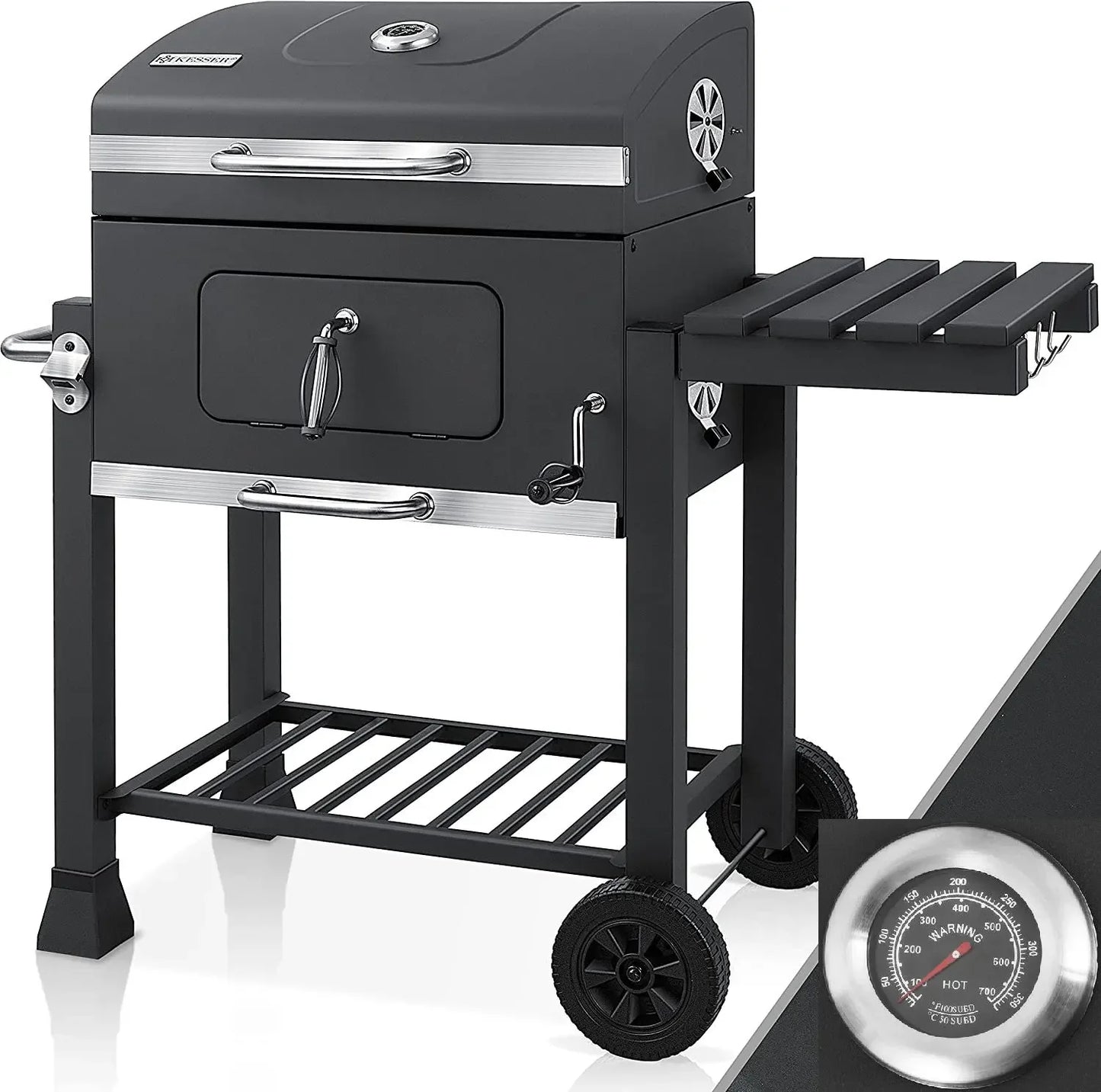 Houtskoolgrill - BBQ-rokergrill -  met 3 Grillroosters - Thermometer - Asbak - Planken - Haken - Verstelbare Houtskoollade - Ventilatie - Wielen - Groot Grilloppervlak - voor Buiten - Terras - Tuin - Achtertuingrillen - 113 x 53.5 x 100 cm - Zwart - QUORE