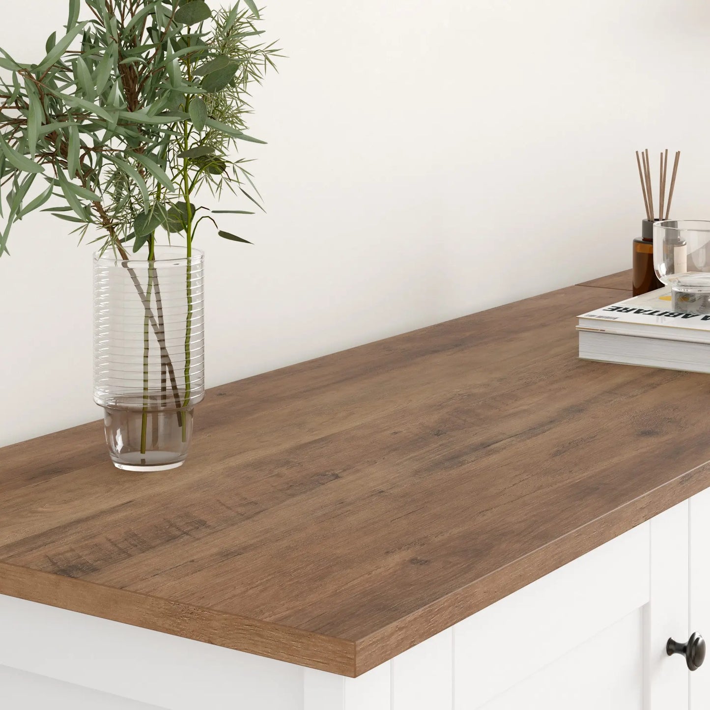 Sideboard – Dressoir – Buffetkast – Keukenkast – Halmeubel – Wit Met Bruine Accenten – 5 Laden en 1 Deur – Duurzaam MDF – Ruim Werkblad 100x40 cm