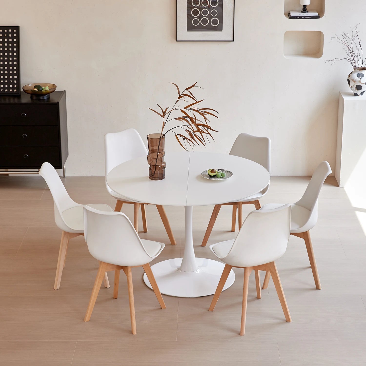 Ronde Eettafel Met Stoelen – Eettafelset – Eetkamerset – Eetkamermeubels – Scandinavisch Design – 110 Cm Diameter – PU-Leren Stoelen - QUORE