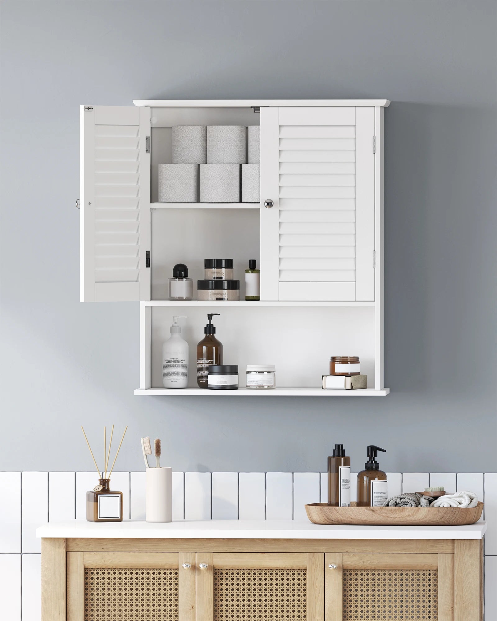 Medicijnkast Wandgemonteerde - Badkamerkast Hangend Wandkast - Badkamerkast - Medicijnkast Met in Hoogte Verstelbare Planken - Badkamerkast - Dubbele Deur - Open Compartiment -  60 x 20 x 70 cm - Wit - QUORE
