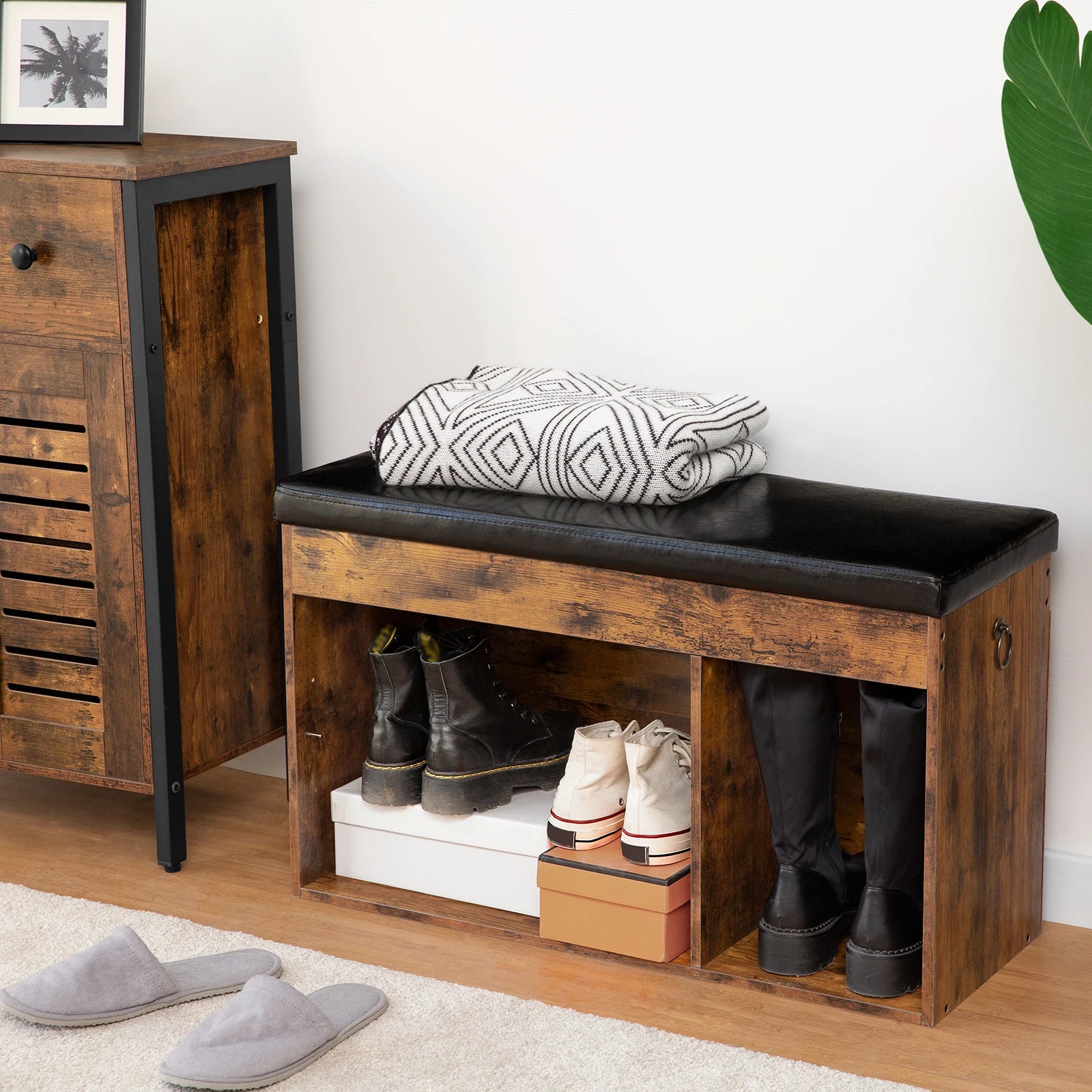 Schoenenbank - Schoenen Opbergsysteem – 3 Vakken - Opbergbox - Schoenenrek – Industrieel - Hout – Opbergruimte Onder De Zitting – Halbank - 82 x 31 x 46,5 cm - Rustic Brown - QUORE