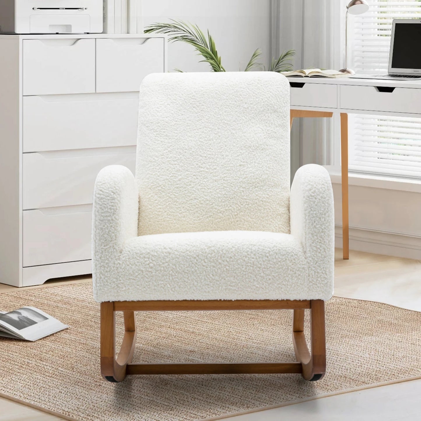 Schommelstoel – Schommelstoel Woonkamer – Relaxstoel – Loungestoel – Houten Basis – Zachte Pluche Bekleding – Zijvakken – Draagvermogen 150 kg