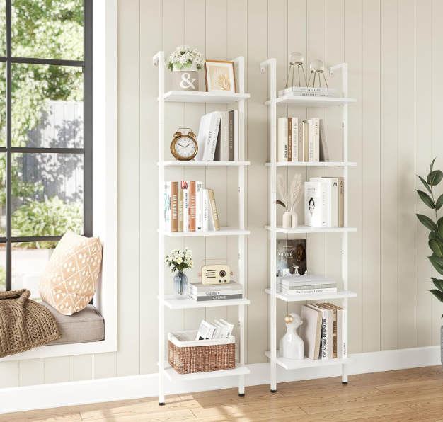 Ladderkast – Boekenkast – Opbergkast – Wandrek – Plankenkast – Wit – 5 Lagen – Hout Met Metaal – Ruimtebesparend – Stevig & Duurzaam - QUORE