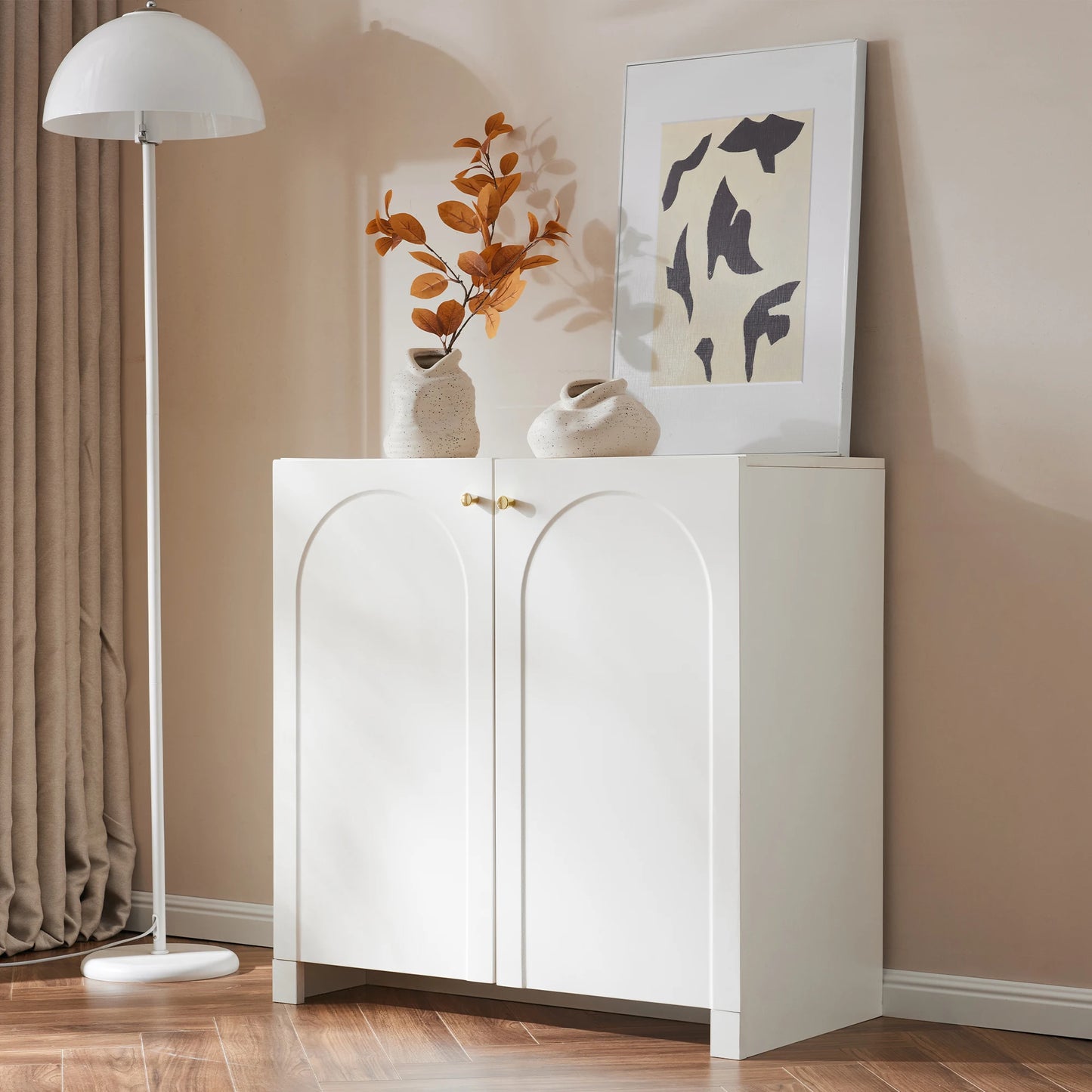 Dressoir - Crème - Commode met twee deuren - Hoge kast - Vrijstaande kast - Afmetingen: 80 x 40 x 80 cm - QUORE
