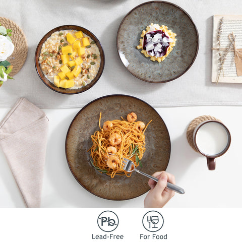 Servies - Servies set - 16 Stuks - Vintage Keramiek - Omvat diner/dessertbord - Kom - Koffiekopjes - Bruin