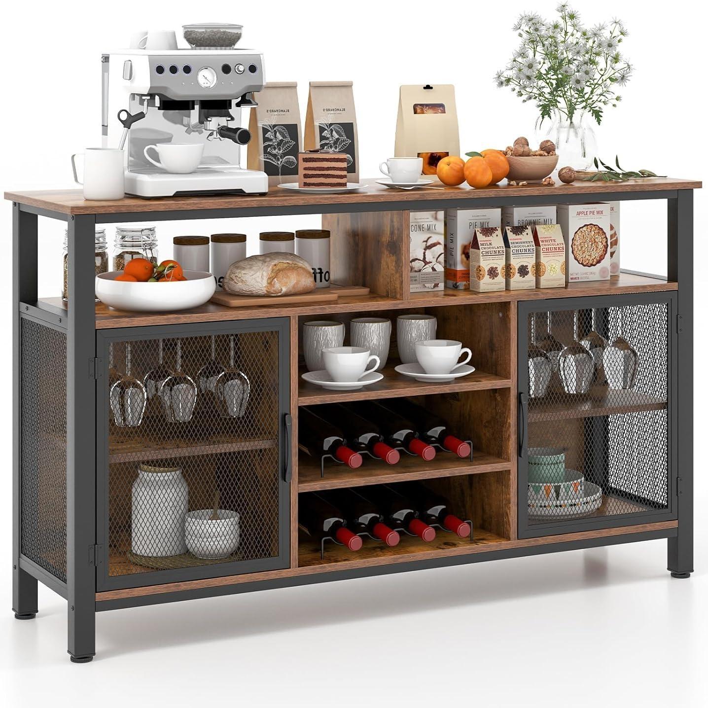 Sideboard – Dressoir – Keukenkast – Wandmeubel – Opbergkast – Met 2 Metalen Deuren – Wijnrek Met Glazenhouder – 140 x 40 x 82,5 cm – Robuust Metalen Frame – Ruime Open Vakken