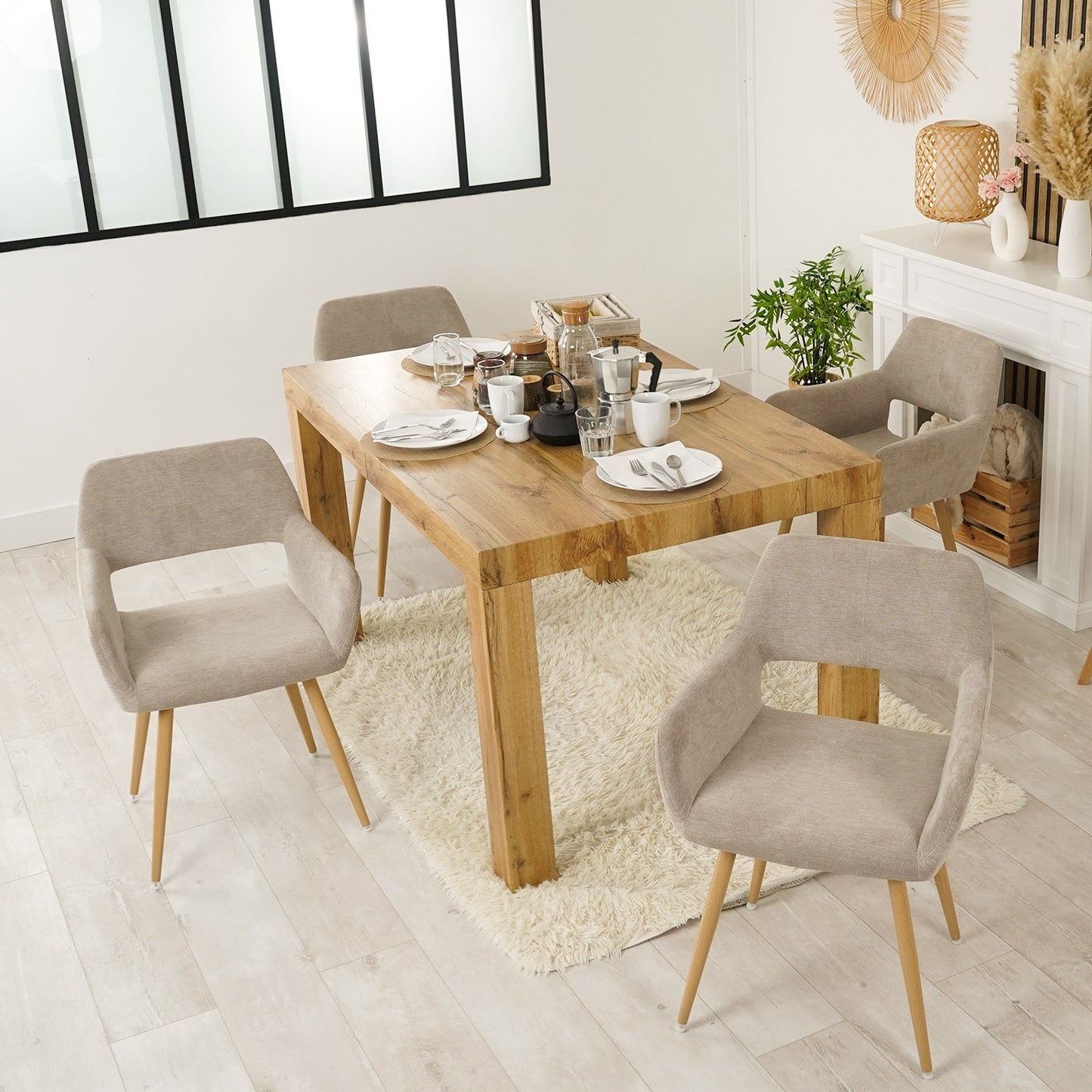 Eetkamerstoel – Stoel Met Armleuning – Designstoel – Keukenstoel – Scandinavische Stoel – Comfortabel Gestoffeerd – Metaal Met Houten Poten – Bruin – 56x56x78 cm