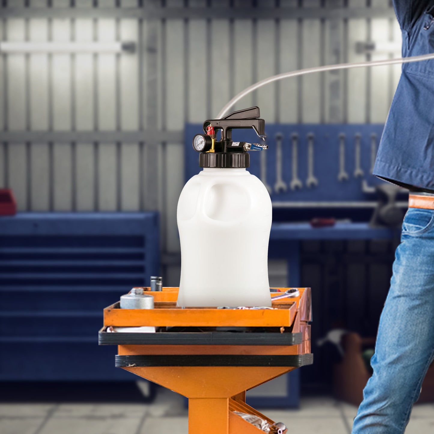 Automaatvloeistofpomp – Transmissievloeistofpomp – Overhevelingspomp – Vloeistofdispenser – Oliepomp – 10 Liter Grote Inhoud – Inclusief 14 Adapters