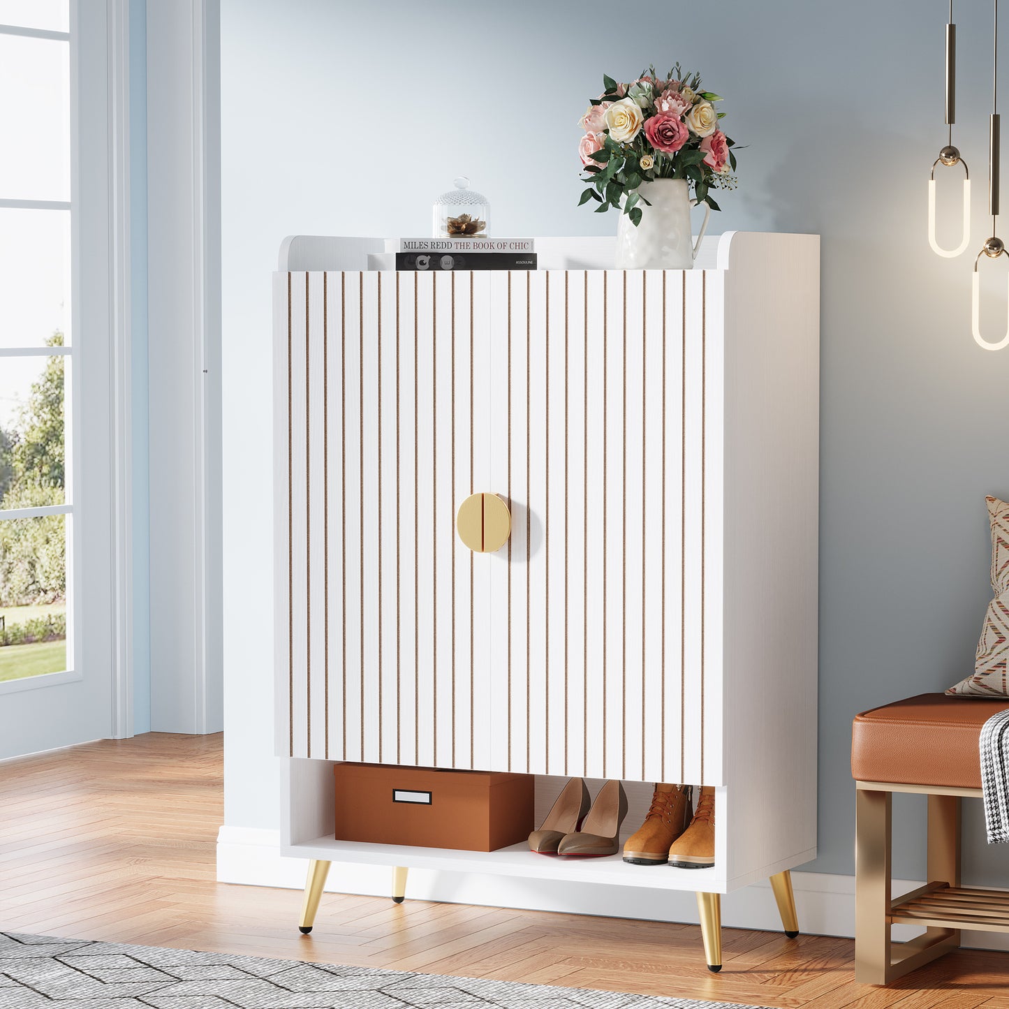 Schoenenkast – Schoenenrek – Schoenopberger – Schoenentoren – Schoenenkast – 6-laags met deuren – Verstelbare planken – Wit met gouden accenten